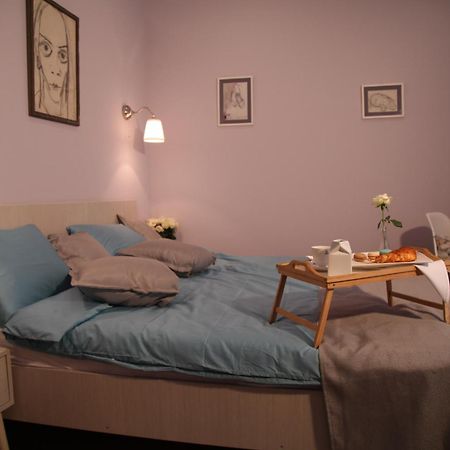 Bed&Breakfast Kod Smilje ベオグラード エクステリア 写真