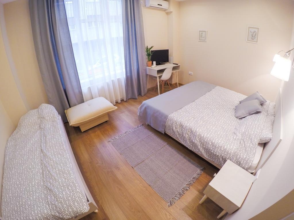 Bed&Breakfast Kod Smilje ベオグラード エクステリア 写真